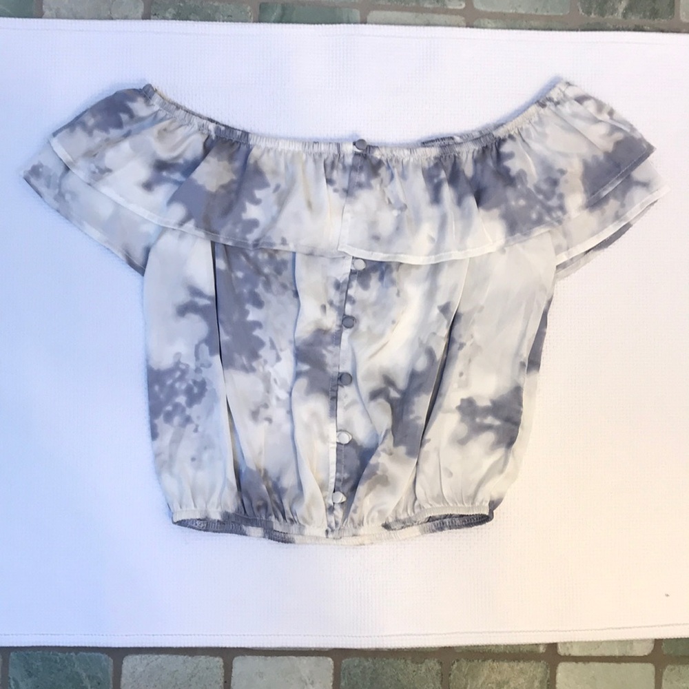 Lulu’s Off-the-Shoulder Shirt